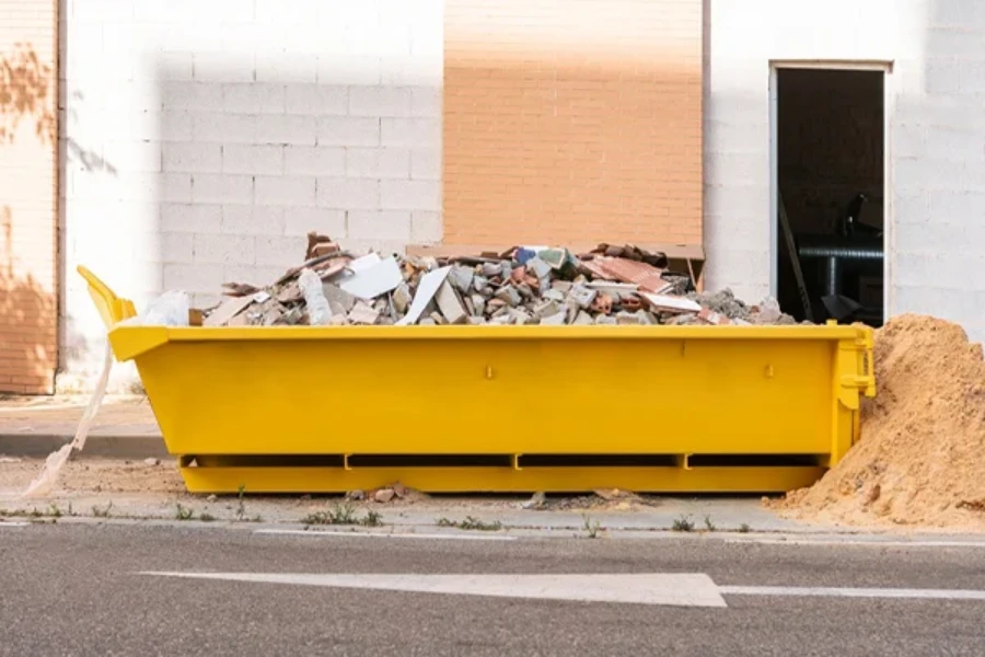 How to Safely Manage Construction Debris Removal in Hobe Sound, FL